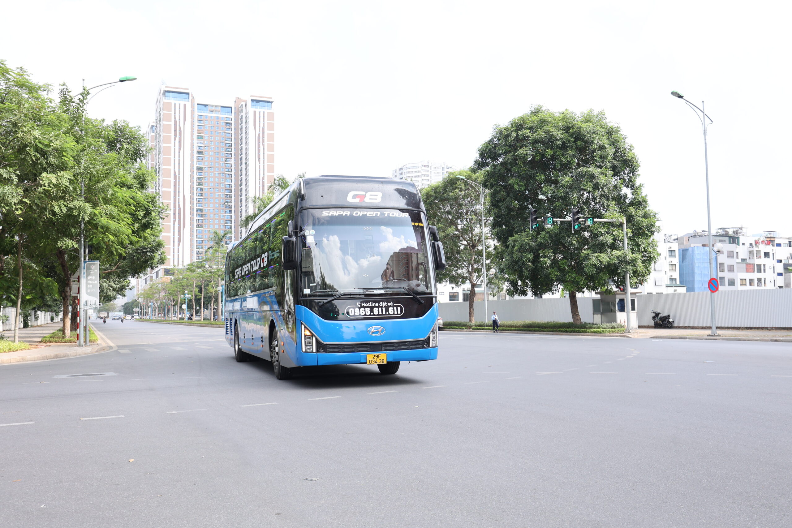 Read more about the article Bảng giá thuê xe cabin đi Sapa mới nhất 2024 và những lưu ý khi thuê xe